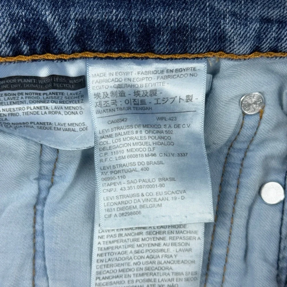 Levi's Jeans Mens 32x30 Blue 514 Straight Fit Distressed Denim Casual Workwear